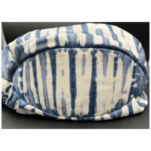 EUC-Tano Handbags - Soft Italian Leather Half Moon Hobo w/Whipped Stitch Handle - Picture 10 of 14